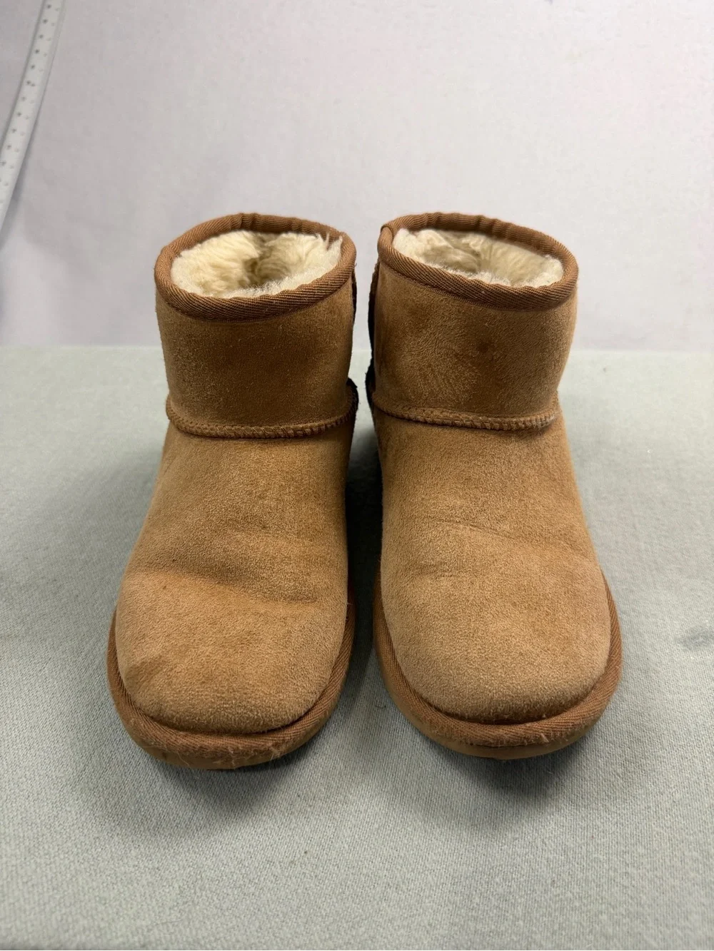 UGG Classic Mini II Chestnut Sheepskin Boots Kids Size 3 Youth